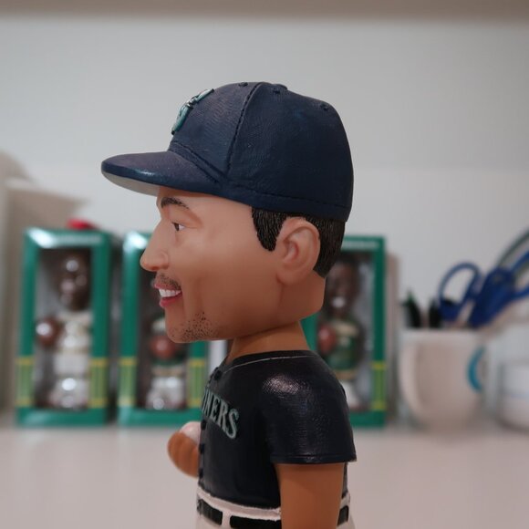 Kazuhiro Sasaki2001 Hand Painted Bobble Head Seattle Mariners MLB NO BOX - Picture 4 of 11